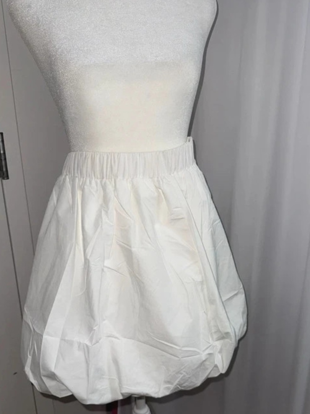 Brand new white bubble skirt